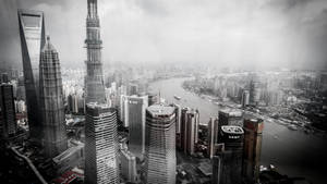 陰天下上海天際線，摩天大樓和河流 — 城市風景 壁紙