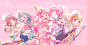 五位擁有色彩繽紛頭髮的動畫女孩，在粉彩粉紅色的環境中彈吉他。 — 粉紅色美學桌面 壁紙