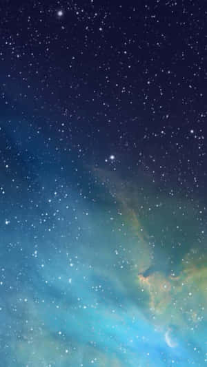廣闊星空，色彩繽紛的星雲和新月。 — 4K iPhone 壁紙