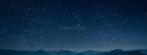 山脈上方的星空 — 暮光 壁紙