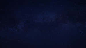 深藍色夜空中閃爍著無數星星的銀河系。 — 夜空 壁紙