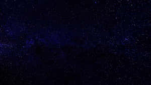 深靛藍夜空中的密集星場銀河系 — 夜空 壁紙
