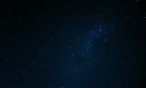 黑暗夜空中有藍色星星的銀河系 — 太空 壁紙