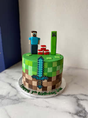 帶有 Steve 和 Creeper 裝飾及鑽石劍裝飾的 Minecraft 生日蛋糕。 — iPad Air 13 壁紙