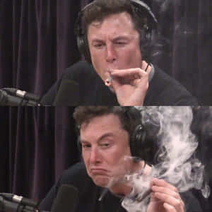 伊隆·馬斯克在室內戴著耳機抽煙。 — 搞笑迷因 壁紙