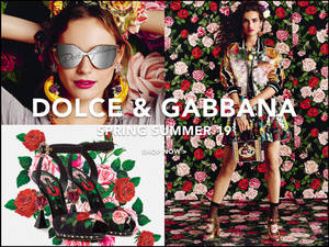 模特兒穿著 Dolce & Gabbana 花卉時尚，與玫瑰和太陽眼鏡擺姿勢。 — 拼貼 壁紙