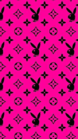粉紅色背景，帶有黑色Playboy兔子和LV字母組合圖案。 — 花花公子 GIF 壁紙