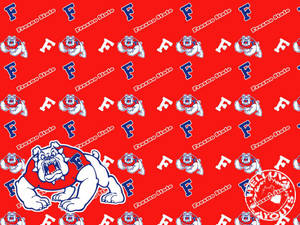 紅色背景上的 Fresno State 鬥牛犬吉祥物標誌圖案 — 加州 壁紙