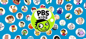 PBS Kids標誌被圓形框架中的卡通角色包圍在藍色背景上。