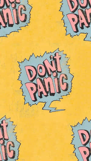 重複的漫畫風格對話框，帶有「DON'T PANIC」文字，背景為黃色。 — 80年代美學 壁紙