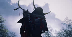 身穿盔甲的武士手持弓箭，站在森林中，天空多雲。 — 混沌武士 壁紙
