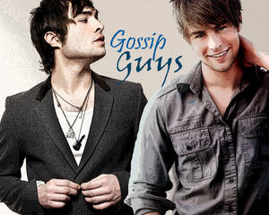 兩位穿著時尚的男士，帶有 'Gossip Guys' 文字 — 花邊教主 壁紙