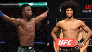 兩位赤裸上身的男性UFC拳手在稱重和八角籠中自信地擺姿勢。 — 終極格鬥冠軍賽 壁紙