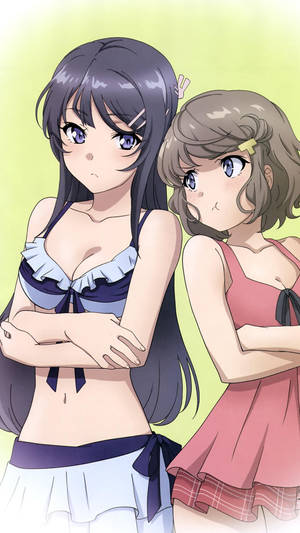 兩個動漫女孩交叉雙臂穿著夏季服裝站在綠色背景前。 — 櫻島麻衣 壁紙