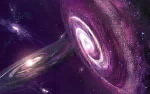 兩個發光的螺旋星系在充滿活力的宇宙舞蹈中碰撞。 — 紫色銀河 壁紙