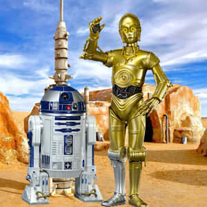兩個星際大戰機器人R2-D2和C-3PO在沙漠峽谷中。 — 星際大戰 壁紙
