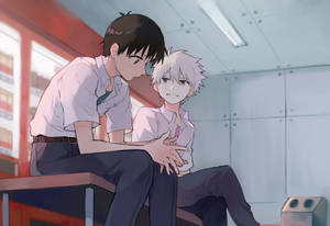 兩個穿著校服的動畫男孩緊挨著坐在火車長椅上。 — 可愛動漫頭貼 GIF 壁紙