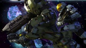 兩名裝甲士兵在色彩繽紛的星雲附近太空戰鬥。 — 最後一戰：無限 4K 壁紙