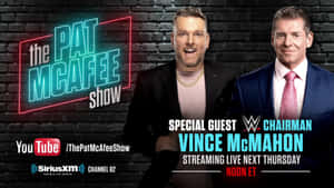 The Pat McAfee Show 的兩位主持人與WWE主席Vince McMahon一起宣傳直播。 — WWE GIF 壁紙