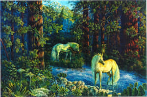 兩隻獨角獸在魔法森林中從小溪飲水，溪水發光，植被茂盛。 — 魔法森林 壁紙