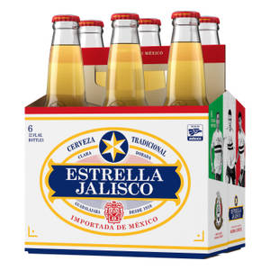 六罐Estrella Jalisco啤酒，金色液體和紅色瓶蓋。 — 啤酒 壁紙