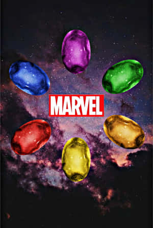 六顆發光的無限寶石在星空宇宙背景下環繞 Marvel 標誌運行。 — 宇宙美學 壁紙