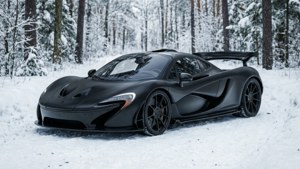 黑色McLaren P1超級跑車停放在雪森林中 — 麥拉倫 壁紙
