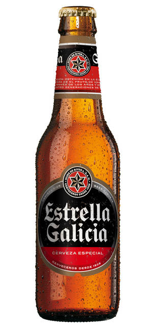 帶有冷凝水滴的冰涼Estrella Galicia啤酒瓶 — Galaxy S26 Ultra 壁紙