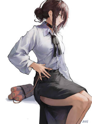 穿著校服的動漫女孩手持炸藥，表情嚴肅。 — 鏈鋸人 壁紙
