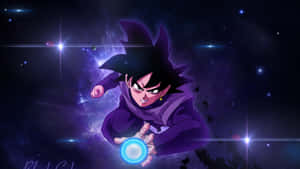 動畫戰士悟空黑（Goku Black）身穿紫色斗篷在太空中聚集藍色能量。 — 黑悟空 壁紙
