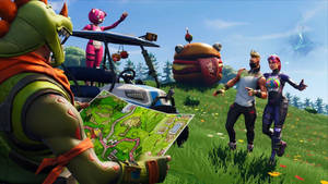 Fortnite角色與巨大的漢堡和高爾夫球車在陽光明媚的草地上。 — 要塞英雄 大逃殺 壁紙