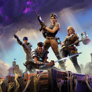 四個Fortnite角色武裝齊全，準備就緒站在木箱堡壘頂部，殭屍手從下方伸出。