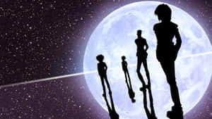四個動漫角色剪影，背景為一個大月亮和星空。 — 高畫質月亮 壁紙
