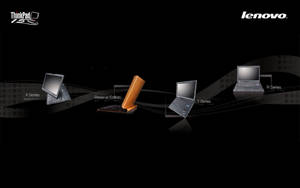 四款 Lenovo ThinkPad 筆記型電腦型號，附有品牌和系列標籤。