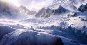 在柔和陽光下，有冰川和霧氣的雪山山脈。 — 雪山 壁紙