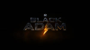 帶有閃電的 Black Adam 電影標題標誌 — DC漫畫 壁紙
