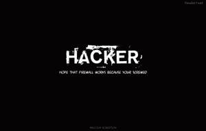 黑色背景上，白色文字寫著hacker，下方有一個標籤。 — 黑客 壁紙