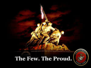 夜晚硫磺島紀念碑雕像，士兵們升起旗幟，文字為「The Few. The Proud.」 — 水肺潛水 壁紙