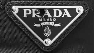 Prada圖片 — 敬請稍候 壁紙