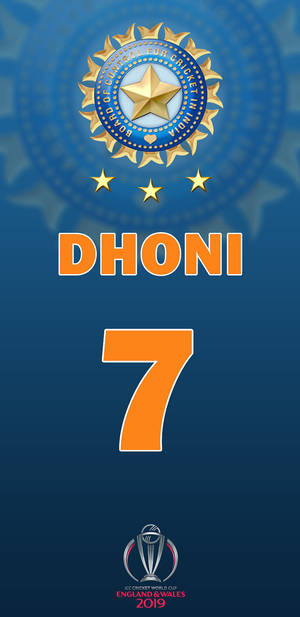 板球運動員Dhoni 7號，附BCCI標誌和世界盃獎盃。 — iPhone 7 Plus 壁紙