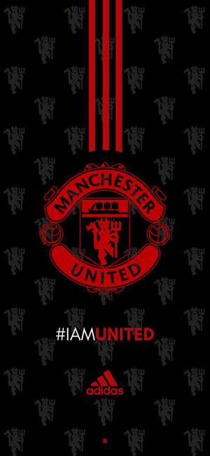 曼聯足球俱樂部標誌，附有 '#I AM UNITED' 口號和 Adidas 品牌標識。 — Galaxy S25 Edge 壁紙
