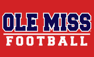 Ole Miss Football 標誌，以藍色和白色粗體文字顯示在紅色背景上。 — 運動 壁紙