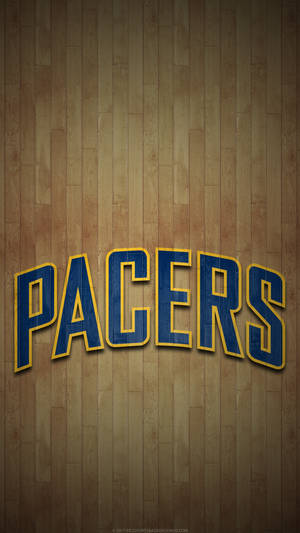 藍色和金色 Pacers 標誌在木質籃球場背景上。 — 印第安納溜馬 壁紙