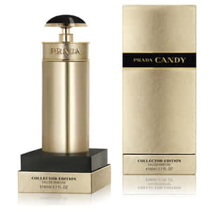 Prada Candy Collector Edition香水瓶及盒子置於反光表面上。 — Prada 壁紙
