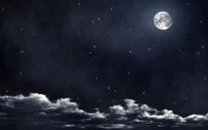 夜晚雲端上的月亮和星星 — 夜空 壁紙