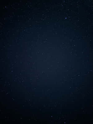 深藍色背景上無數星星的星空夜空。 — 藍天 壁紙