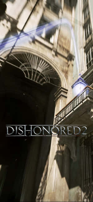 昏暗城市環境中的哥德式石拱門，帶有遊戲標題 Dishonored 2。 — 電玩遊戲 GIF 壁紙