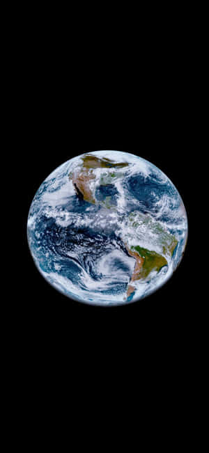 從太空觀看地球，海洋、大陸和雲朵在太空的黑暗中清晰可見。 — 小米17 Ultra 壁紙
