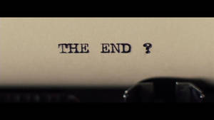打字機紙上寫著「THE END ?」並帶有問號。 — 夏洛克 壁紙
