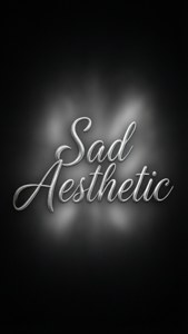 深色漸變背景上發光的銀色草書文字「Sad Aesthetic」 — 憂鬱美學 壁紙